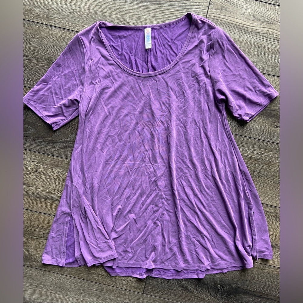 LuLaRoe Short Sleeve Long Purple Tee